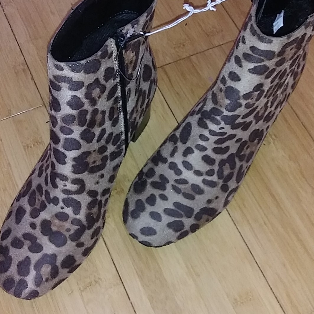 Cheeta print boots